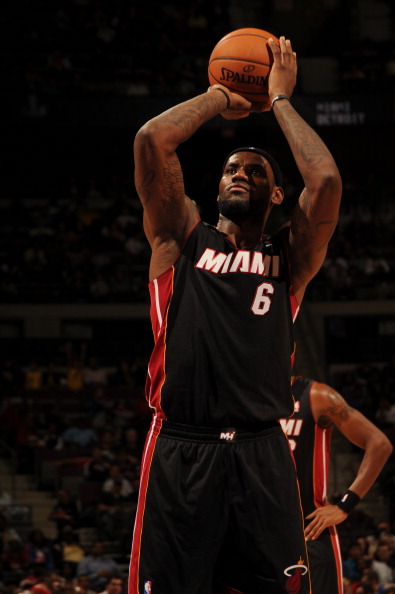 太阳大胜灰熊，火箭旧将21+7+3打成球队老大，休城真想换回他啊